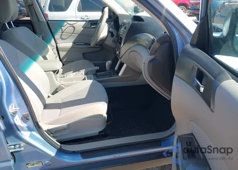 2011 Subaru Forester 2.5X Premium из США, поврежденный, VIN JF2SHBDC1BH735013